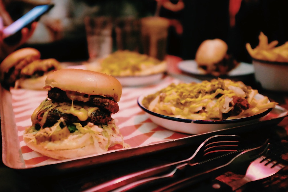 MEATmission à Londres : Manger un burger dans une cathédrale