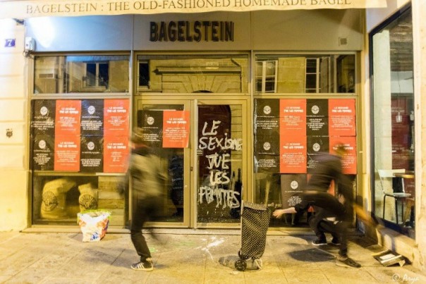 Bagelstein se fait attaquer par des féministes