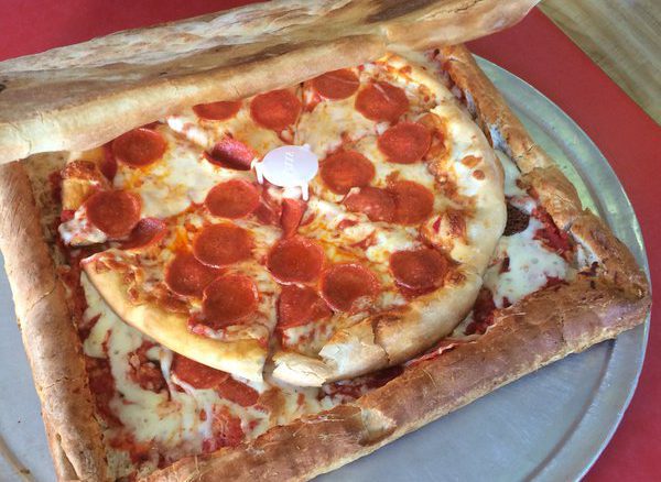 vinnies-pizzeria-300x219@2x