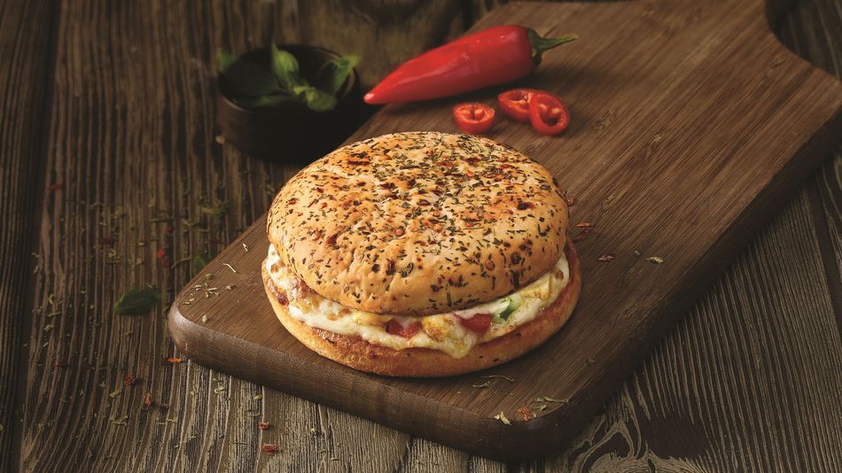 Domino’s Pizza crée le Burger Pizza en Inde