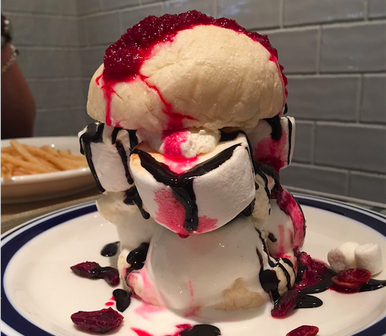 TEST : le Marshmallow Burger à Tokyo