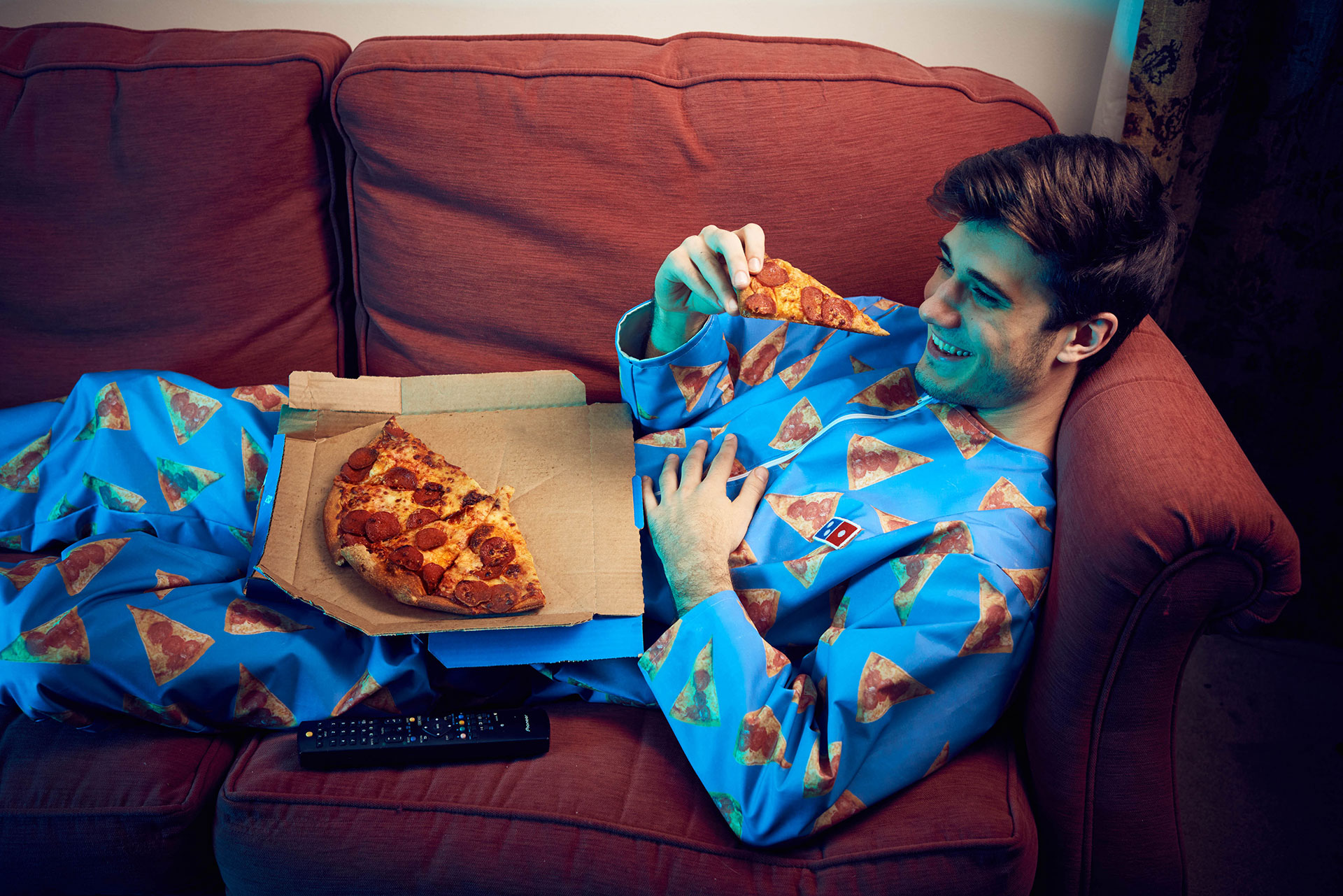 Domino’s Pizza invente le pyjama anti-tâches pour le lendemain du réveillon