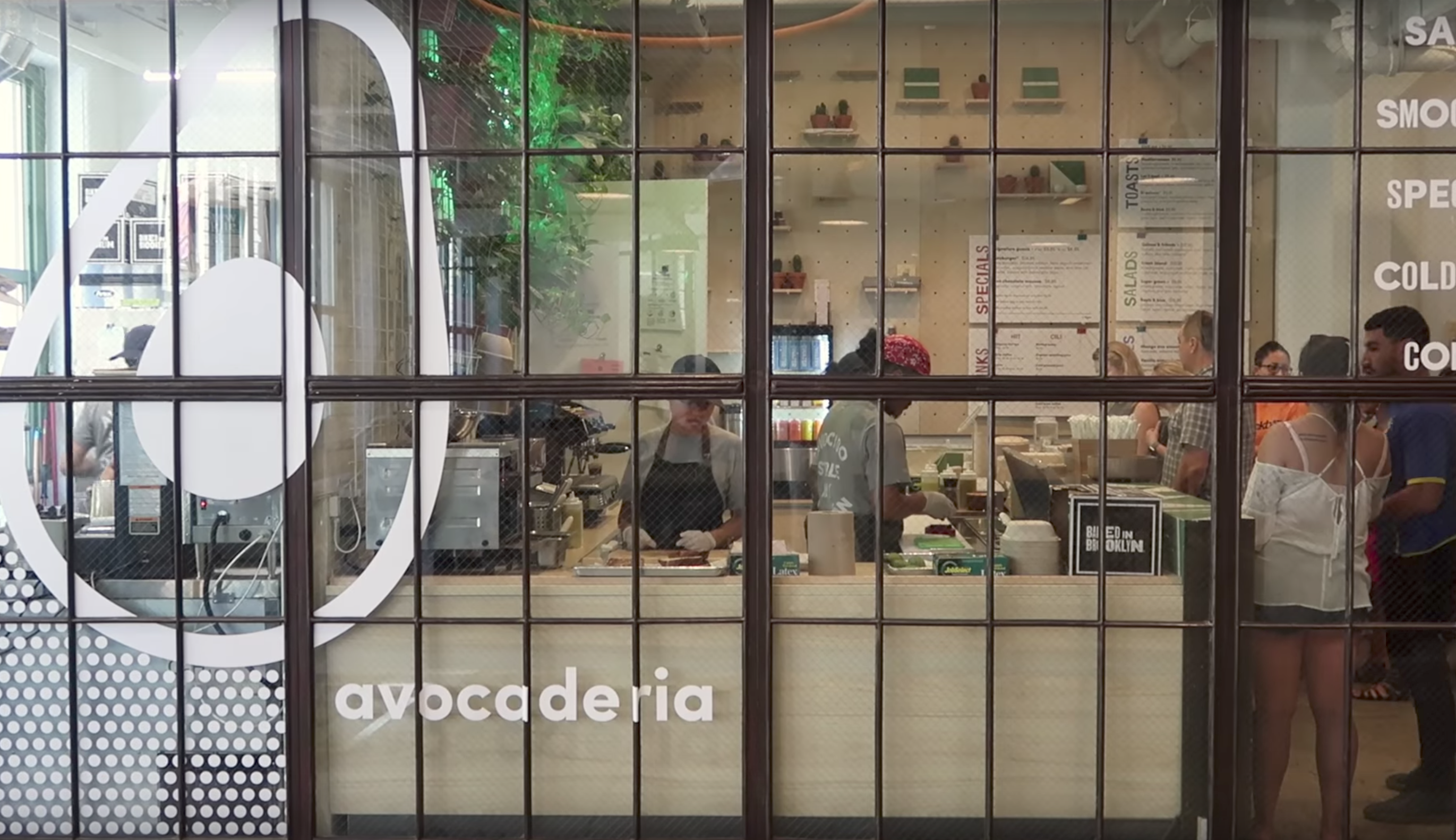 TOP : Avocaderia, le premier bar à avocat du monde est une folie